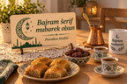 Šolja za Bajram na svečanom stolu